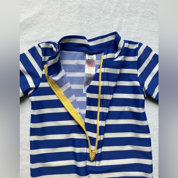 Baby Boden Rash Guard - Size 6-12 months - Baby swim suit - Picture 2 of 7